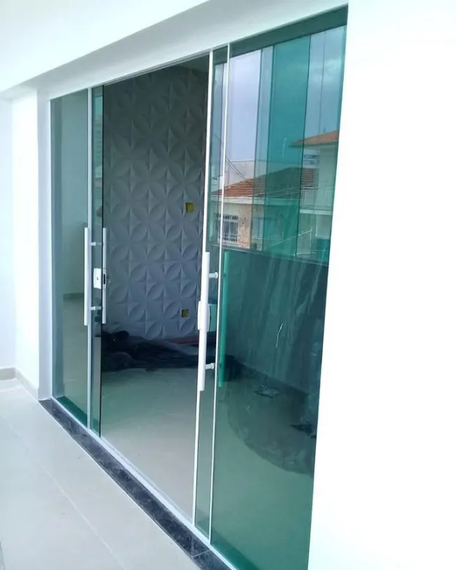 Portas de vidro em Capivari - aplicação sob medida para portas de vidro